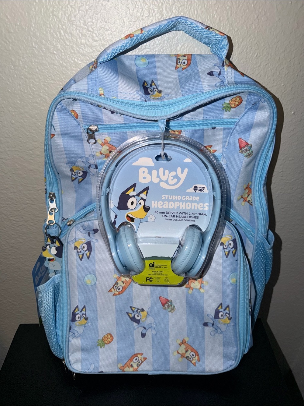 Bluey Light Blue Kids Backpack with Matching Bluey Headphones